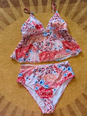 Floral Red & Blue Two-Piece Tankini Bikini Set - Women's Swim